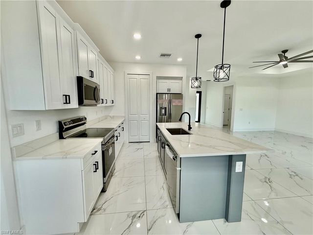 2708 Floyd AVE S, Lehigh Acres, FL 33976