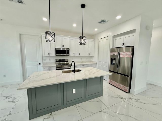 2708 Floyd AVE S, Lehigh Acres, FL 33976