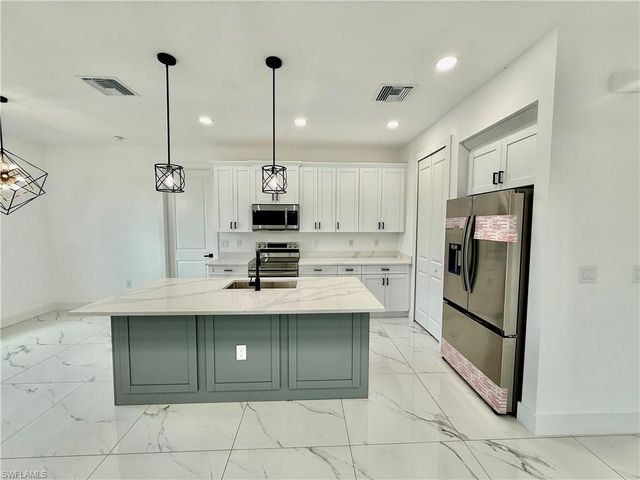 2708 Floyd AVE S, Lehigh Acres, FL 33976