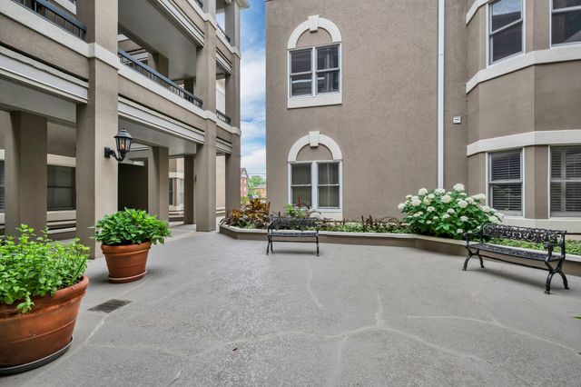 3818 West End Ave Apt 105, Nashville, TN 37205