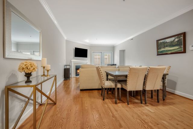 3818 West End Ave Apt 105, Nashville, TN 37205