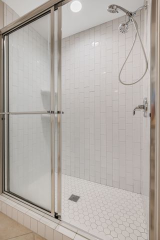 3818 West End Ave Apt 105, Nashville, TN 37205