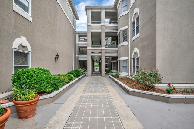 3818 West End Ave Apt 105, Nashville, TN 37205