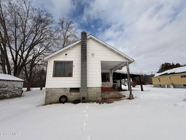 48 Champlain Avenue, Whitehall, NY 12887