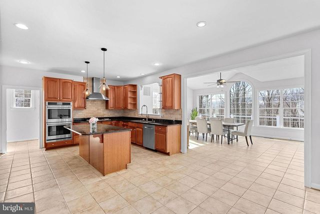 17229 GRAND VALLEY CT, Round Hill, VA 20141