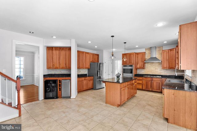 17229 GRAND VALLEY CT, Round Hill, VA 20141