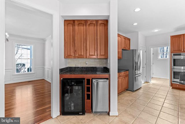 17229 GRAND VALLEY CT, Round Hill, VA 20141