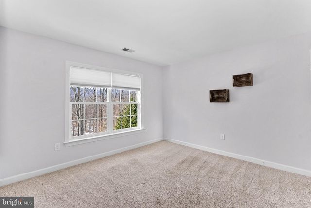 17229 GRAND VALLEY CT, Round Hill, VA 20141