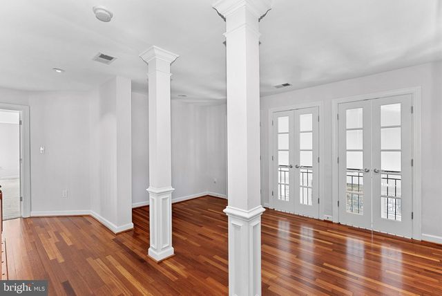 17229 GRAND VALLEY CT, Round Hill, VA 20141