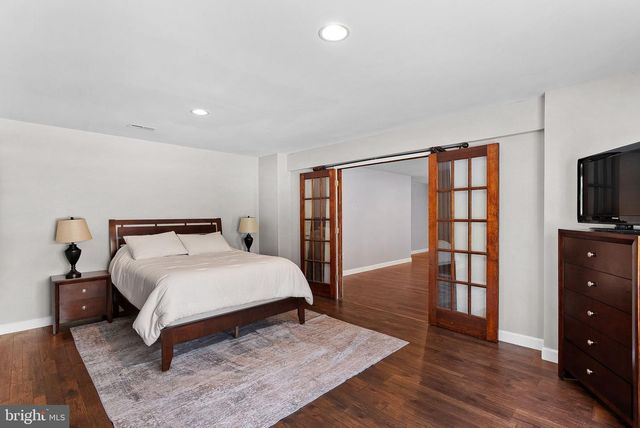 17229 GRAND VALLEY CT, Round Hill, VA 20141