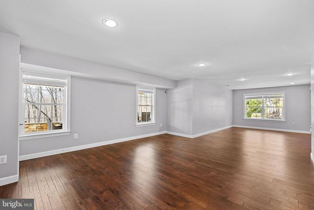 17229 GRAND VALLEY CT, Round Hill, VA 20141