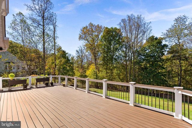 17229 GRAND VALLEY CT, Round Hill, VA 20141