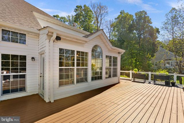 17229 GRAND VALLEY CT, Round Hill, VA 20141