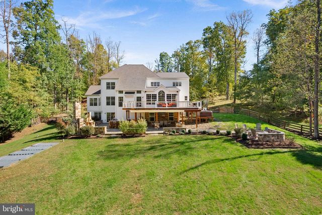 17229 GRAND VALLEY CT, Round Hill, VA 20141