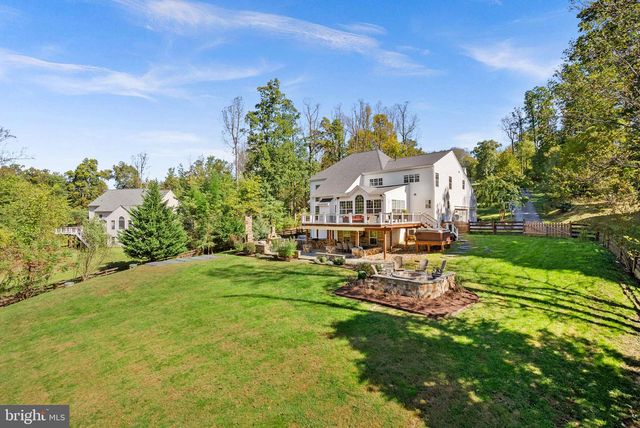 17229 GRAND VALLEY CT, Round Hill, VA 20141