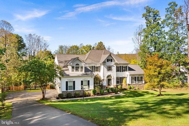 17229 GRAND VALLEY CT, Round Hill, VA 20141