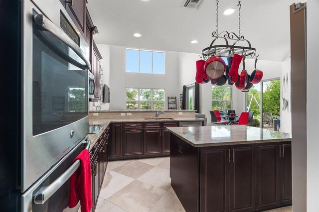 7797 Maywood Crest Drive, West Palm Beach, FL 33412