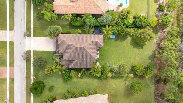 7797 Maywood Crest Drive, West Palm Beach, FL 33412