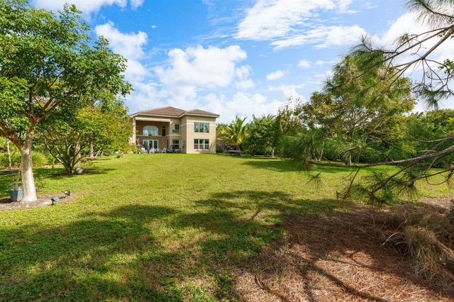 7797 Maywood Crest Drive, West Palm Beach, FL 33412