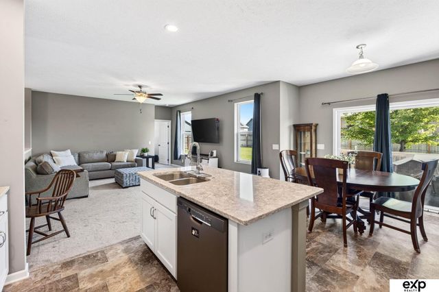 11503 Shepard Street, Papillion, NE 68046