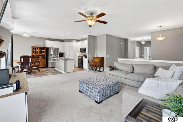 11503 Shepard Street, Papillion, NE 68046