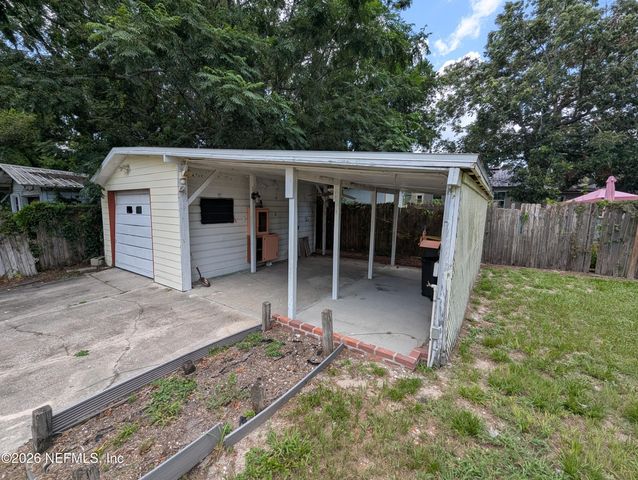 5143 PALMER Avenue, Jacksonville, FL 32210
