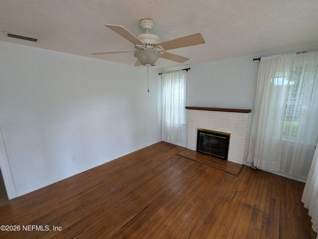 5143 PALMER Avenue, Jacksonville, FL 32210