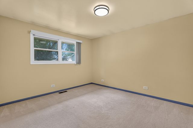 14631 Knox Avenue, Midlothian, IL 60445
