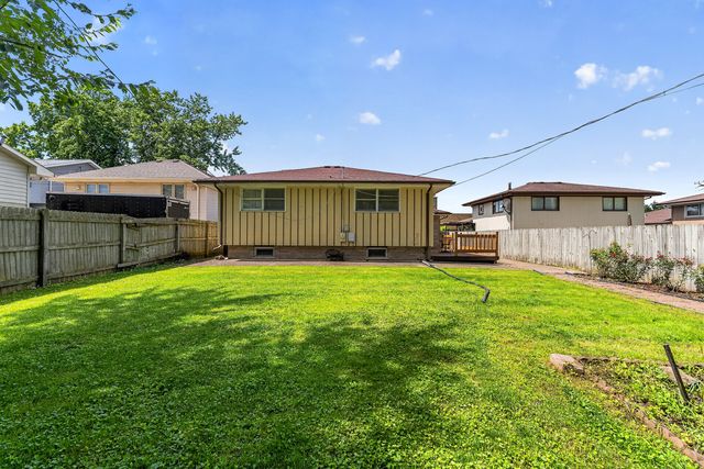 14631 Knox Avenue, Midlothian, IL 60445
