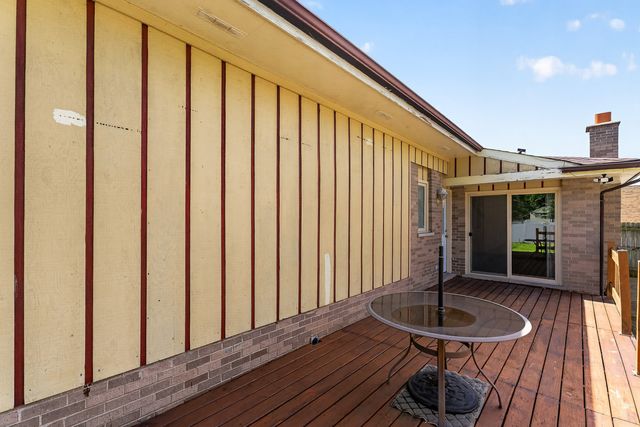 14631 Knox Avenue, Midlothian, IL 60445