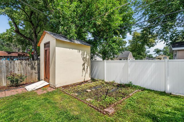 14631 Knox Avenue, Midlothian, IL 60445