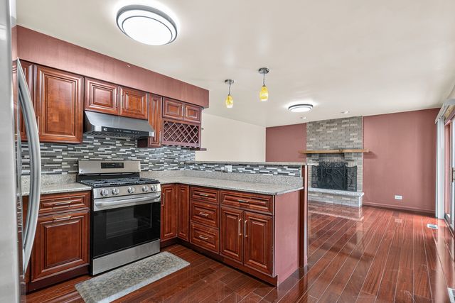 14631 Knox Avenue, Midlothian, IL 60445