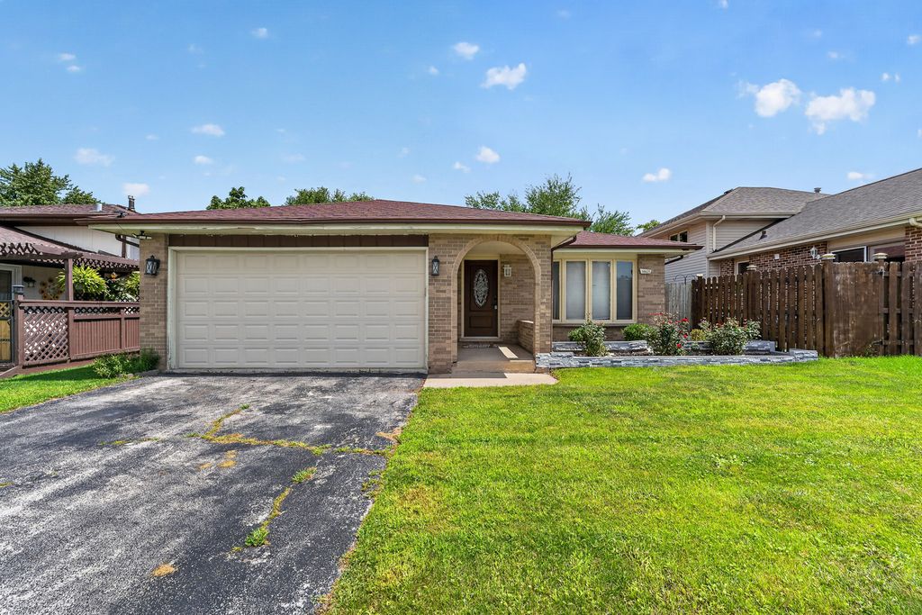 14631 Knox Avenue, Midlothian, IL 60445
