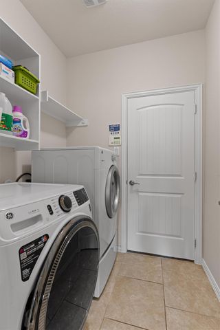 4308 Chestnut Meadows BND, Georgetown, TX 78626