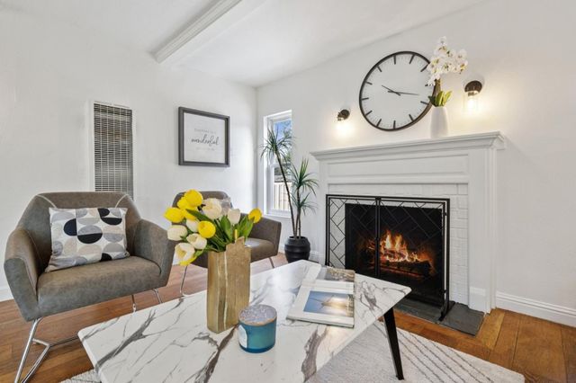 2352 Menalto Avenue, East Palo Alto, CA 94303