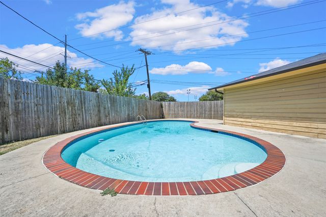 3468 Townsend Drive, Dallas, TX 75229