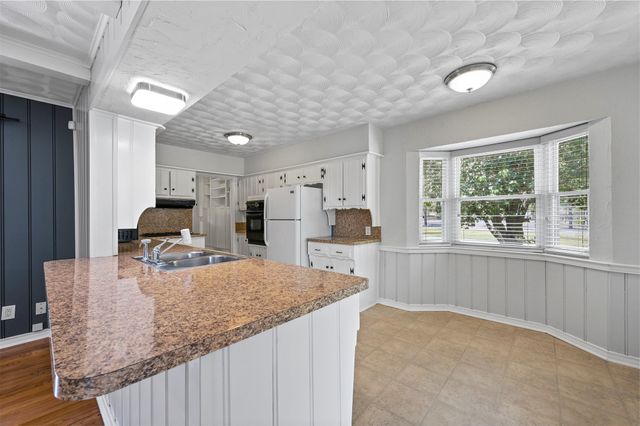 3468 Townsend Drive, Dallas, TX 75229