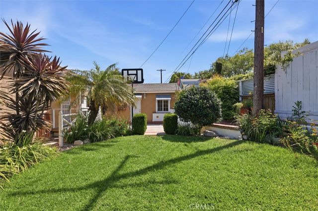 210 E 46th Street, Long Beach, CA 90807
