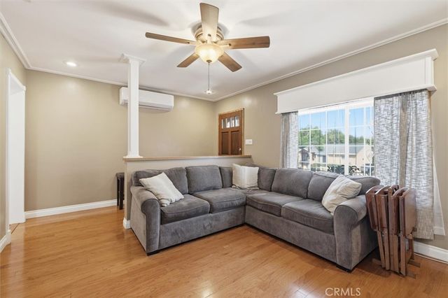 210 E 46th Street, Long Beach, CA 90807