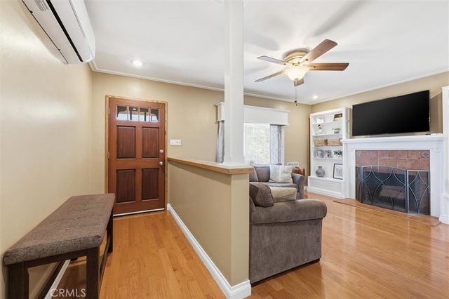 210 E 46th Street, Long Beach, CA 90807