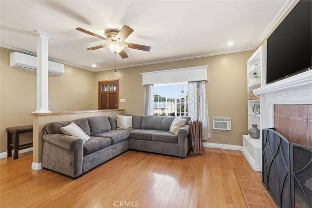 210 E 46th Street, Long Beach, CA 90807