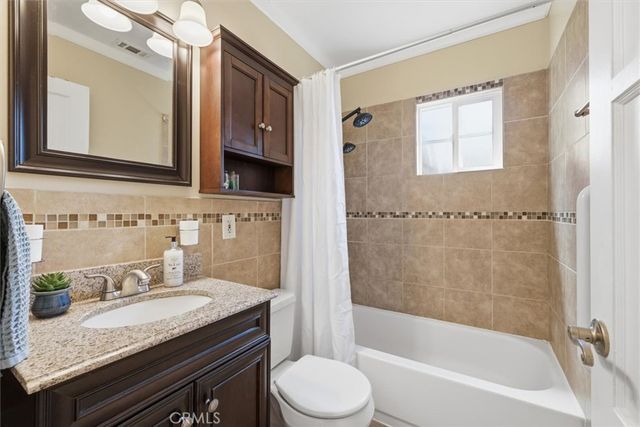 210 E 46th Street, Long Beach, CA 90807
