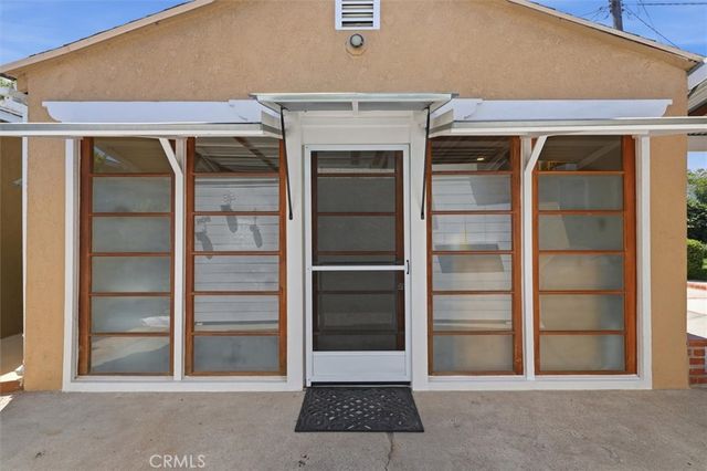 210 E 46th Street, Long Beach, CA 90807