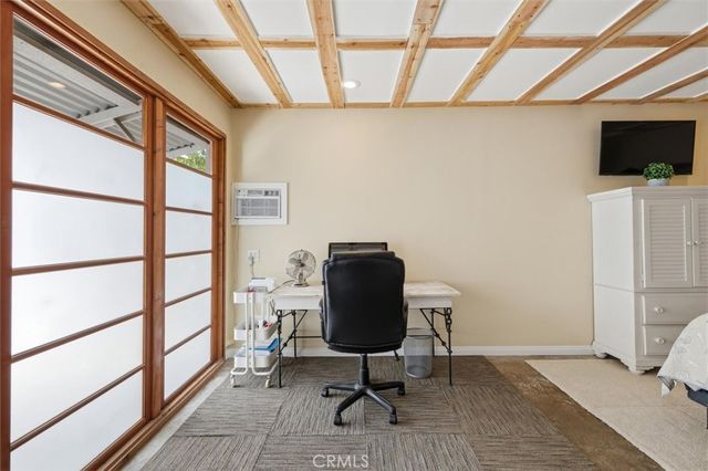 210 E 46th Street, Long Beach, CA 90807