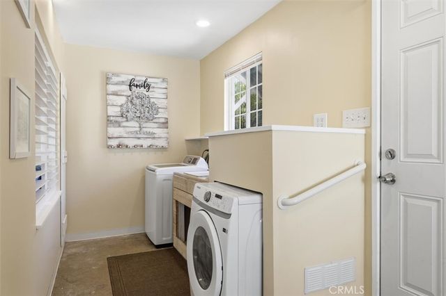 210 E 46th Street, Long Beach, CA 90807
