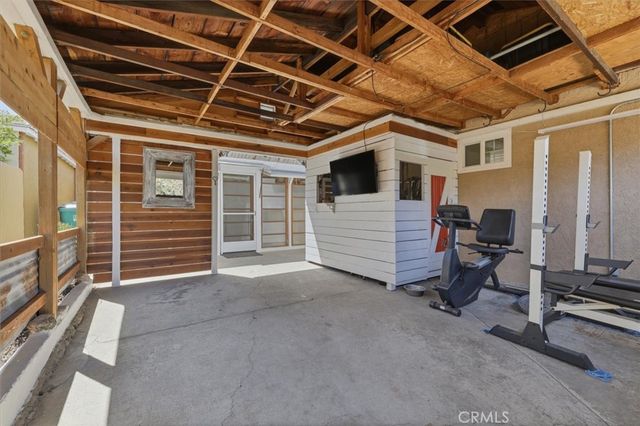 210 E 46th Street, Long Beach, CA 90807
