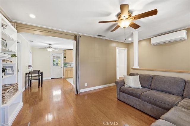 210 E 46th Street, Long Beach, CA 90807