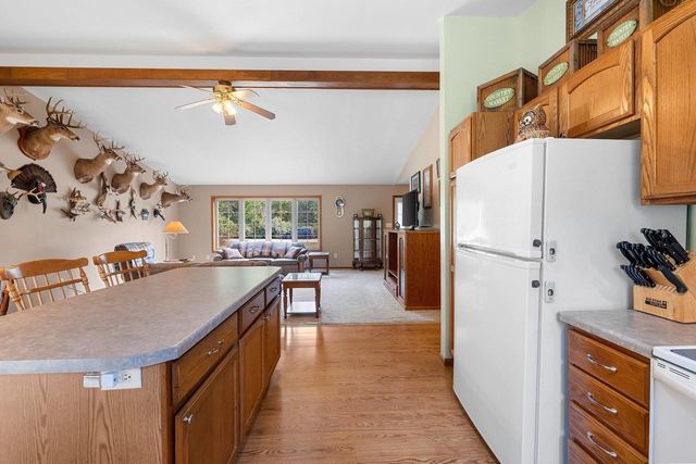 5808 LADE BEACH ROAD, Little Suamico, WI 54141