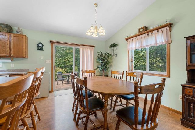 5808 LADE BEACH ROAD, Little Suamico, WI 54141