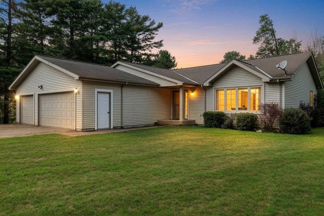 5808 LADE BEACH ROAD, Little Suamico, WI 54141